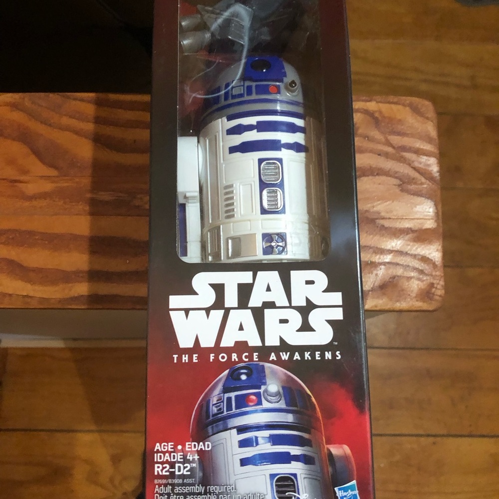 Star Wars the force awakens R2D2 figure